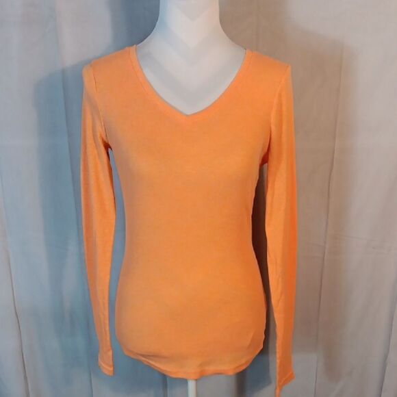 Orange V-Neck Long Sleeve Ribbed Tee - Picture 1 of 5